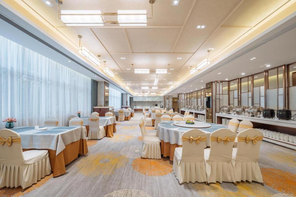 Cypress Garden Hotel Shanghai Exterior photo